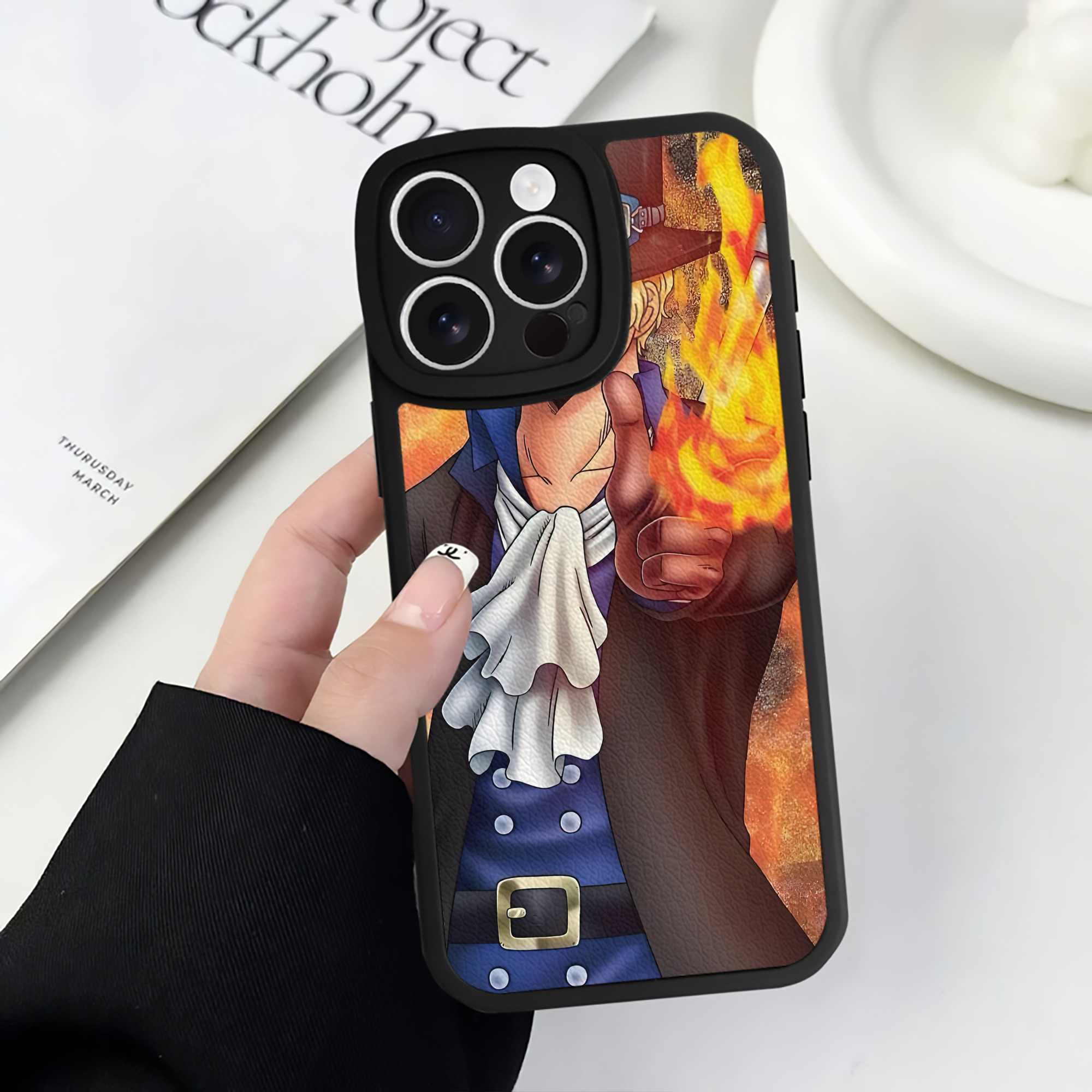 （画像用） ワンピース ONE PIECE 【iPhone 16シリーズ対応】シリコンスマホケース（レザー調） 材質：シリコン